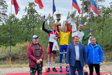 Второе место в общем зачете на Первенстве России по велоспорту в многодневной гонке среди юношей 15-16 лет