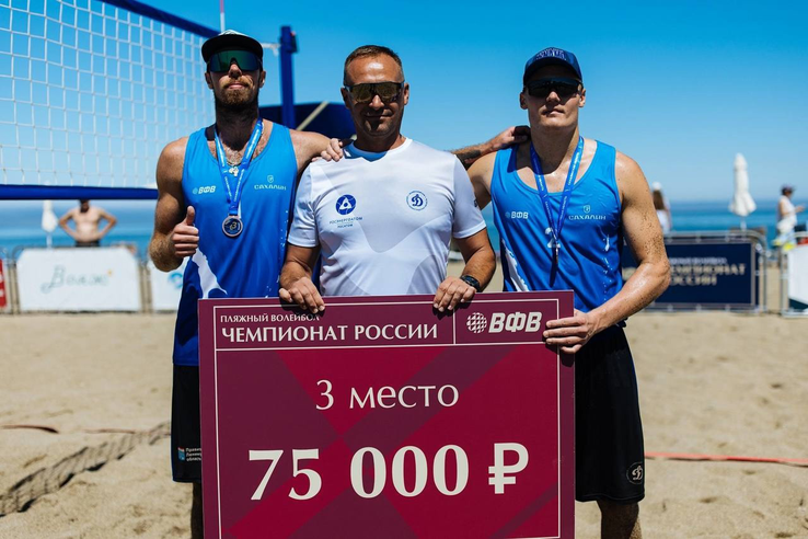 Команда из Ленобласти завоевала бронзу чемпиона России по пляжному волейболу