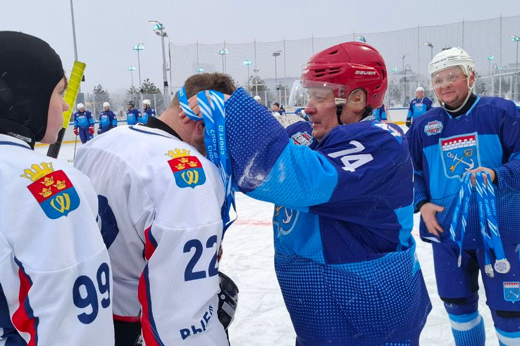 Кто они — участники первого Всероссийского дня русского дворового хоккея?