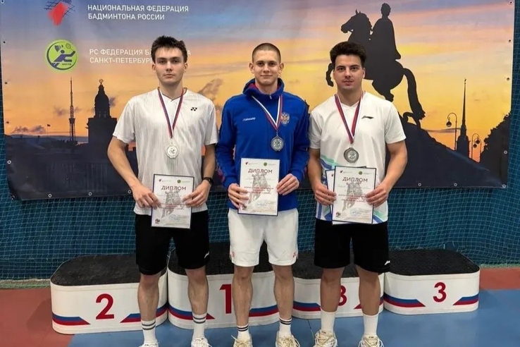 Ленинградская область на пьедестале «Медного всадника»