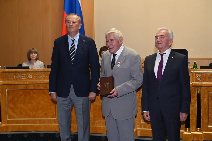 В День рождения Ленинградской области наградили почетных граждан региона