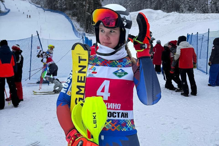 Арина Галченкова начинает соревнования на пьедестале