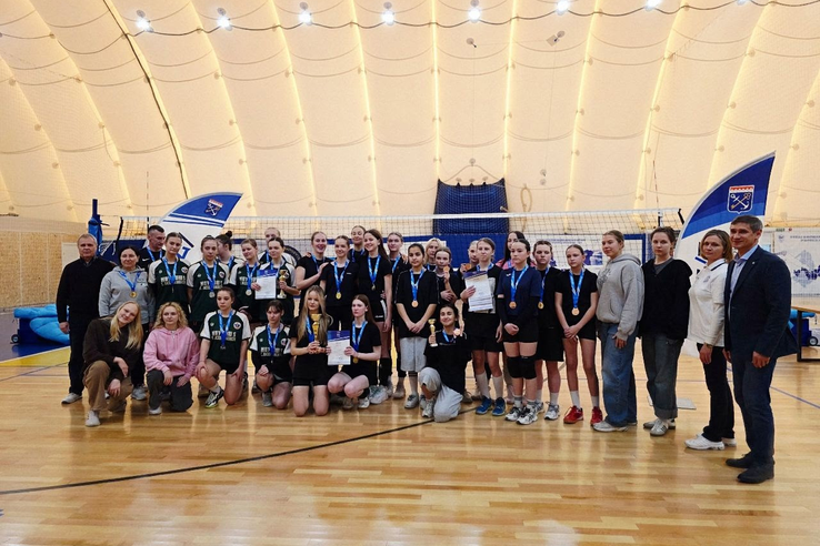 Подача на победу: в Тосно разыграли медали в волейболе