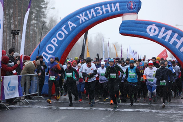 В Ленинградской области состоялся 55-й одноименный легкоатлетический марафон «Дорога Жизни»